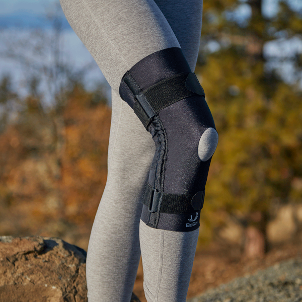 Knee Compression Sleeve with Straps 